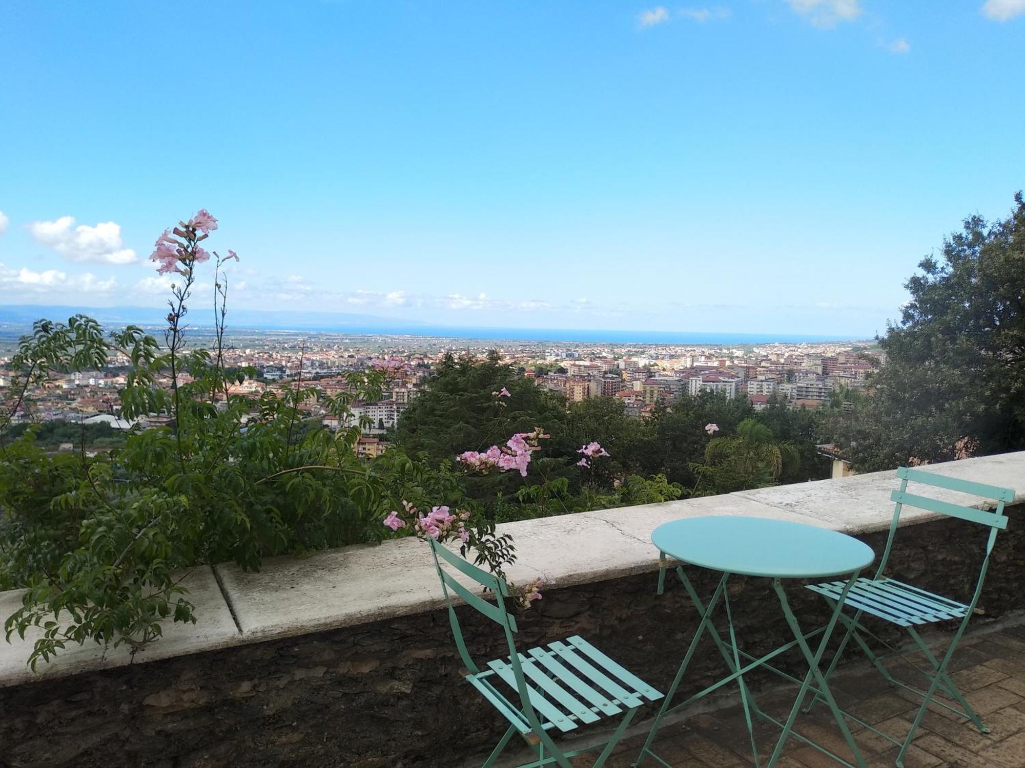 B&B Casa Gemma Lamezia Terme Eksteriør bilde
